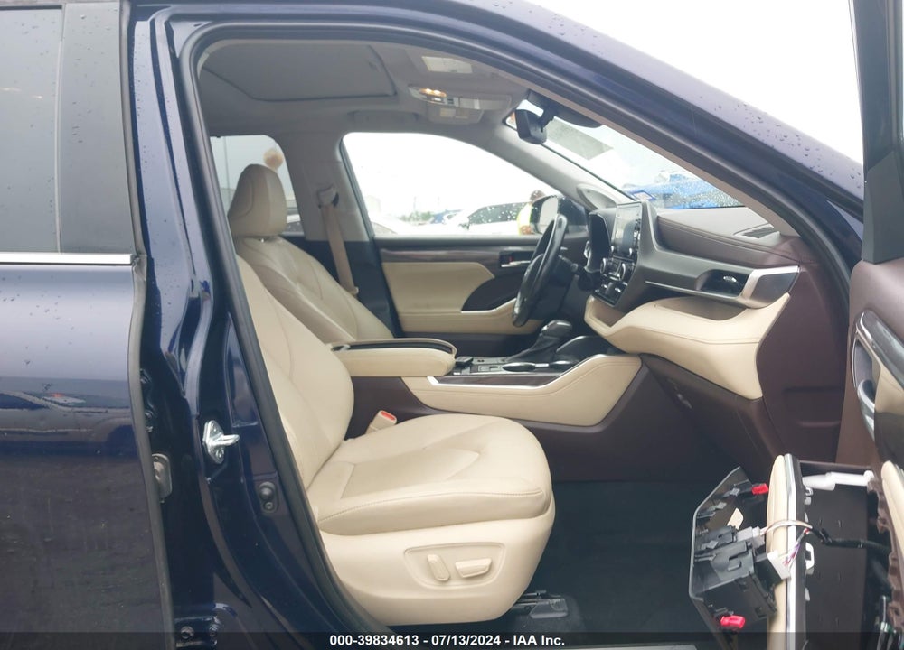 2021 TOYOTA HIGHLANDER LIMITED VIN: 5TDYZRAH3MS070919