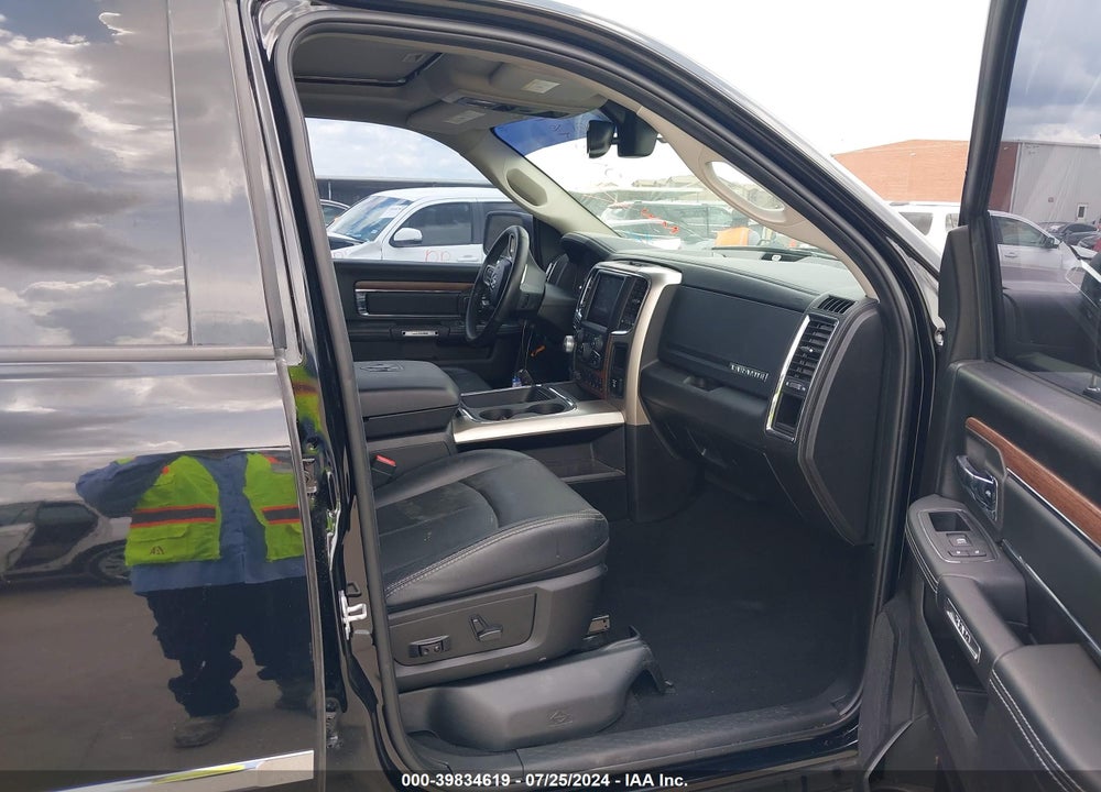 2019 RAM 1500 CLASSIC VIN: 1C6RR7NM7KS704499