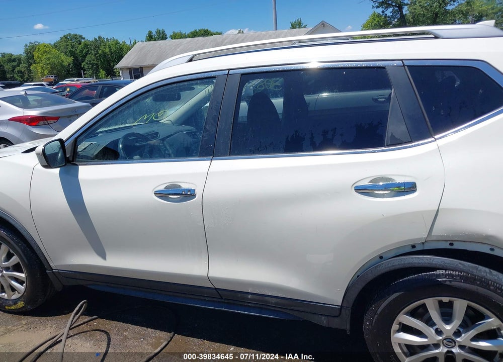2017 NISSAN ROGUE SV VIN: JN8AT2MV6HW272501