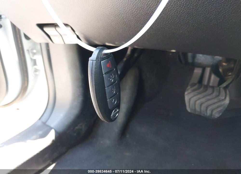 2017 NISSAN ROGUE SV VIN: JN8AT2MV6HW272501