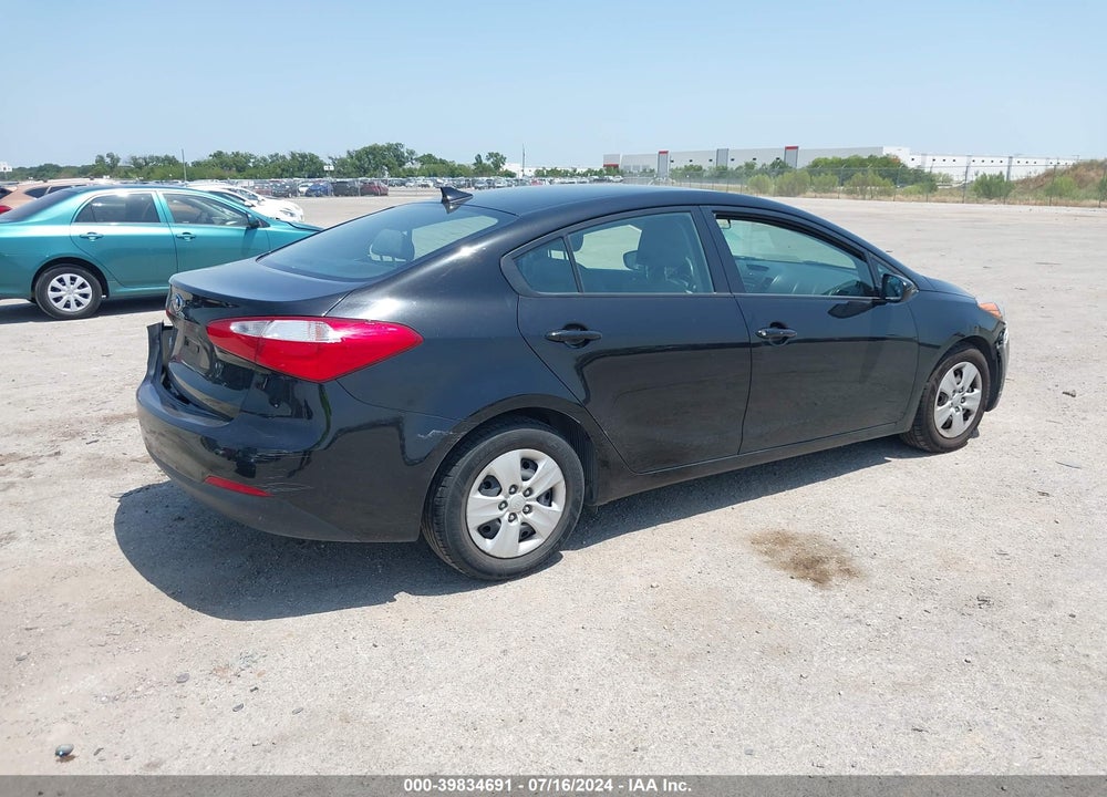 2015 KIA FORTE LX VIN: KNAFK4A6XF5381590