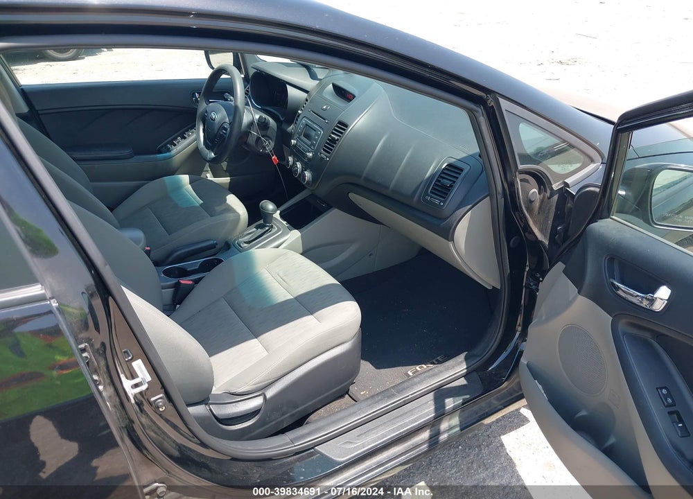 2015 KIA FORTE LX VIN: KNAFK4A6XF5381590
