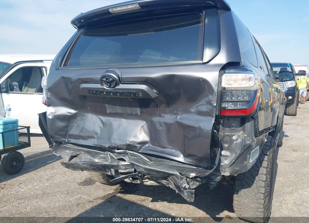 2020 TOYOTA 4RUNNER SR5 PREMIUM VIN: JTEBU5JRXL5745722