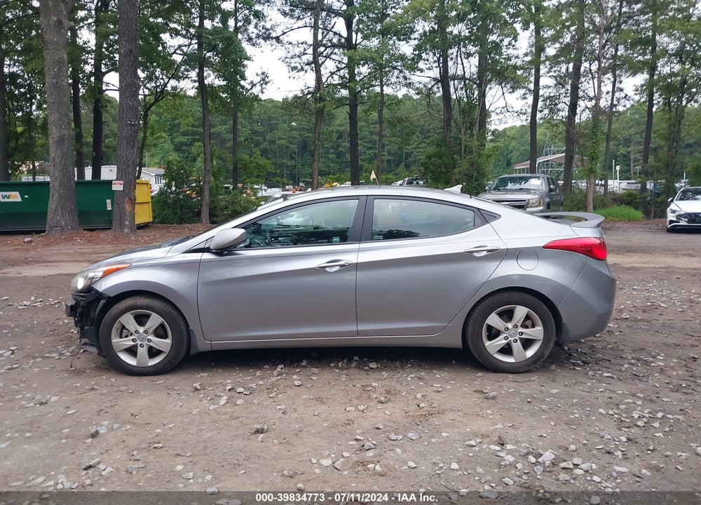 2013 HYUNDAI ELANTRA GLS VIN: KMHDH4AE8DU921565