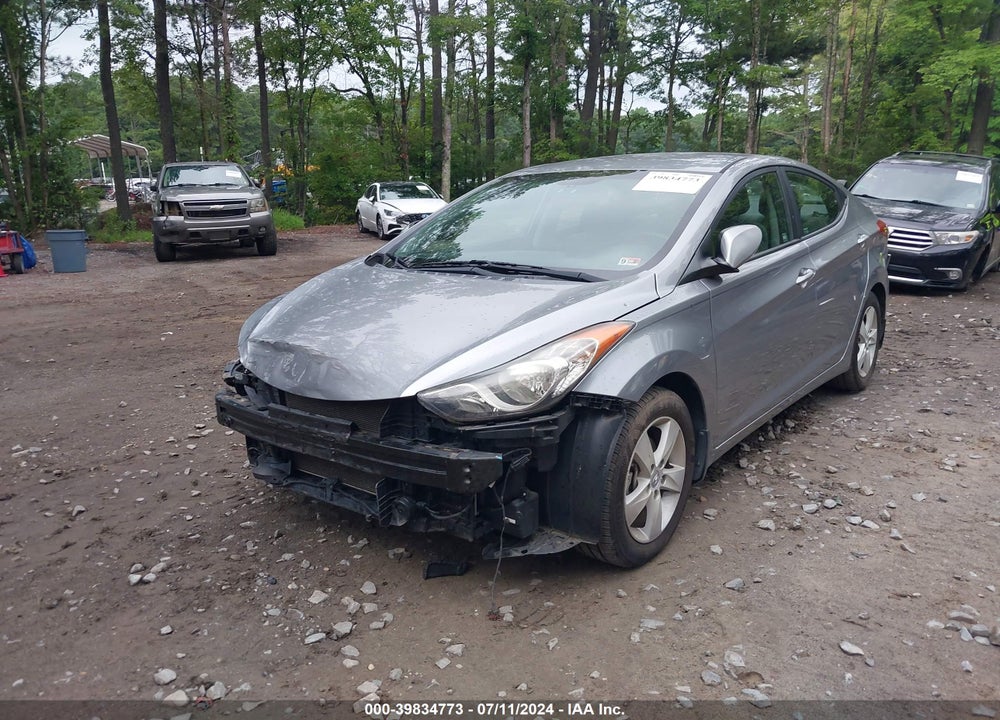 2013 HYUNDAI ELANTRA GLS VIN: KMHDH4AE8DU921565