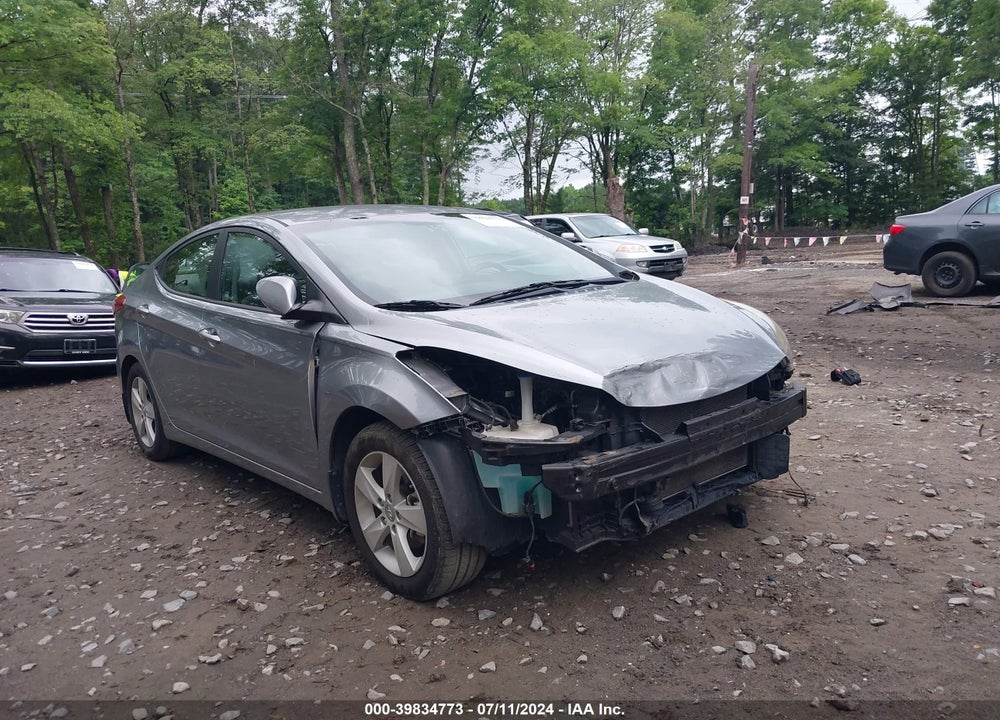2013 HYUNDAI ELANTRA GLS VIN: KMHDH4AE8DU921565
