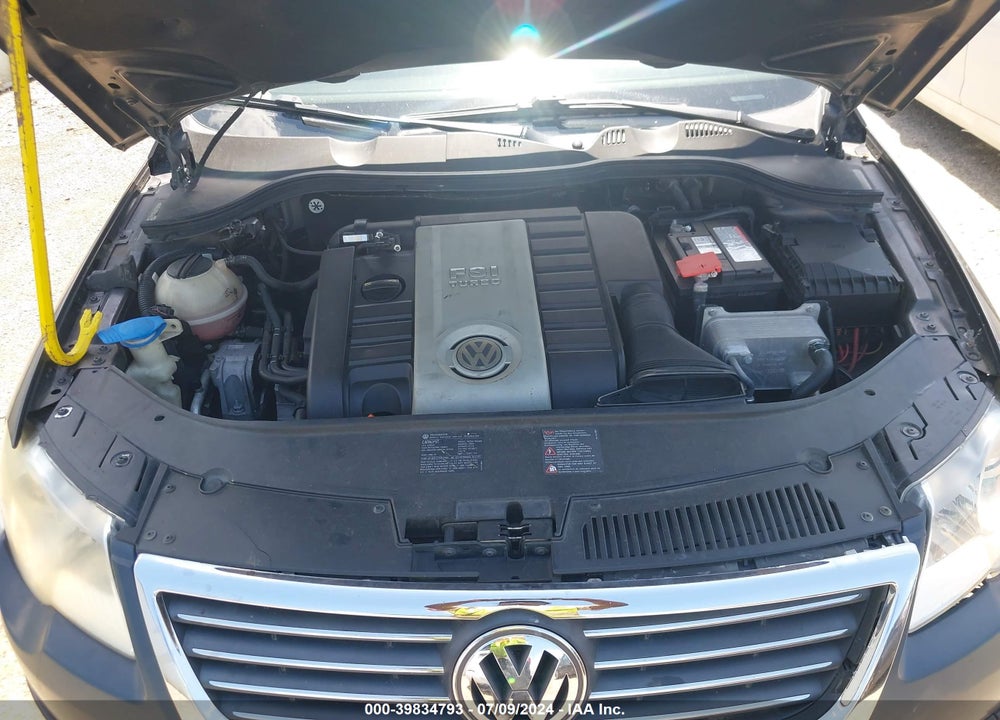 2008 VOLKSWAGEN PASSAT KOMFORT VIN: WVWLK73C08E127514