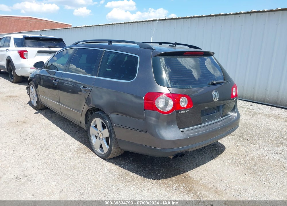 2008 VOLKSWAGEN PASSAT KOMFORT VIN: WVWLK73C08E127514