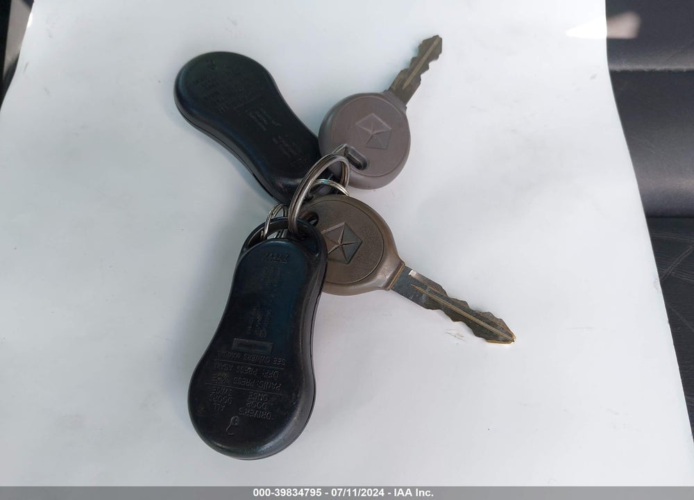 2000 CHRYSLER CONCORDE LXI VIN: 2C3HD36JXYH444605