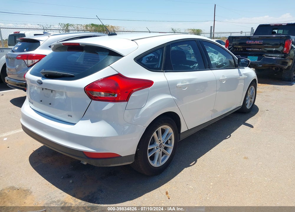 2018 FORD FOCUS SE VIN: 1FADP3K2XJL311647