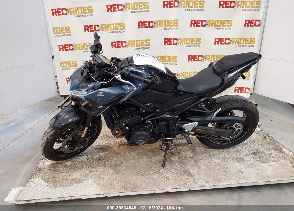 2022 KAWASAKI ZR900 VIN: JKAZR2F11NA040060