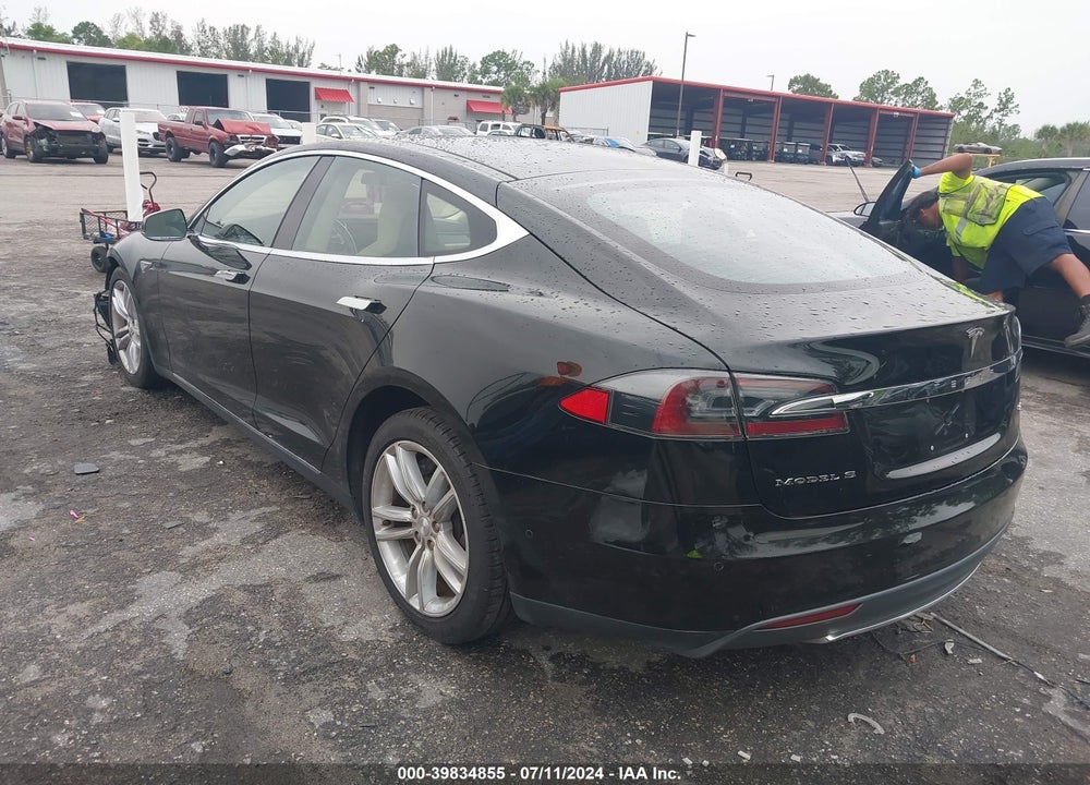 2015 TESLA MODEL S 60/70/85 VIN: 5YJSA1H17FF083011