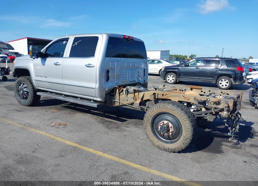 2017 GMC SIERRA 3500HD DENALI VIN: 1GT42YEY8HF230967