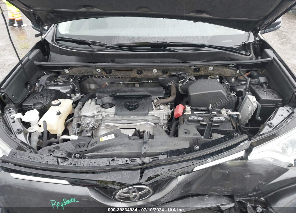 2018 TOYOTA RAV4 XLE VIN: JTMWFREV6JJ204654