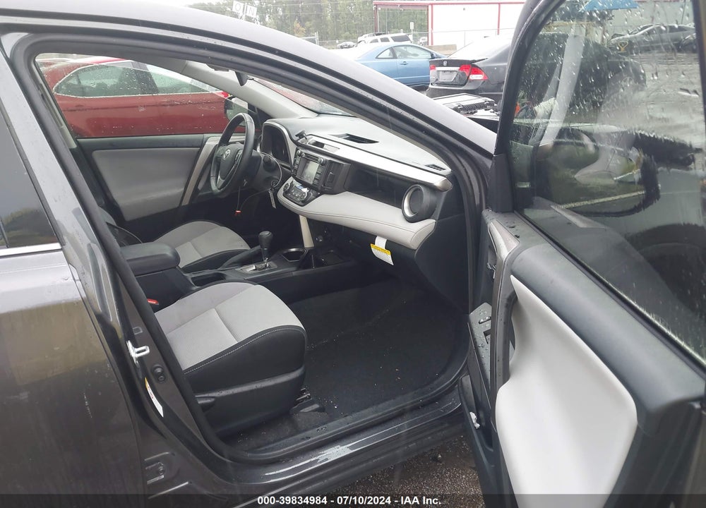 2018 TOYOTA RAV4 XLE VIN: JTMWFREV6JJ204654