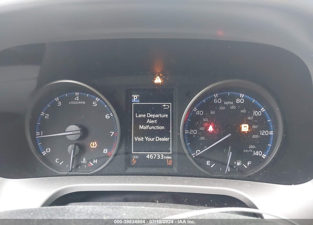 2018 TOYOTA RAV4 XLE VIN: JTMWFREV6JJ204654