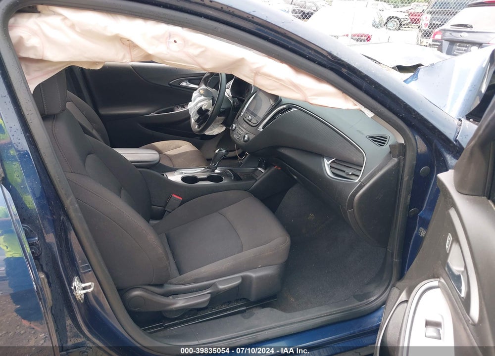 2019 CHEVROLET MALIBU LT VIN: 1G1ZD5ST3KF169289