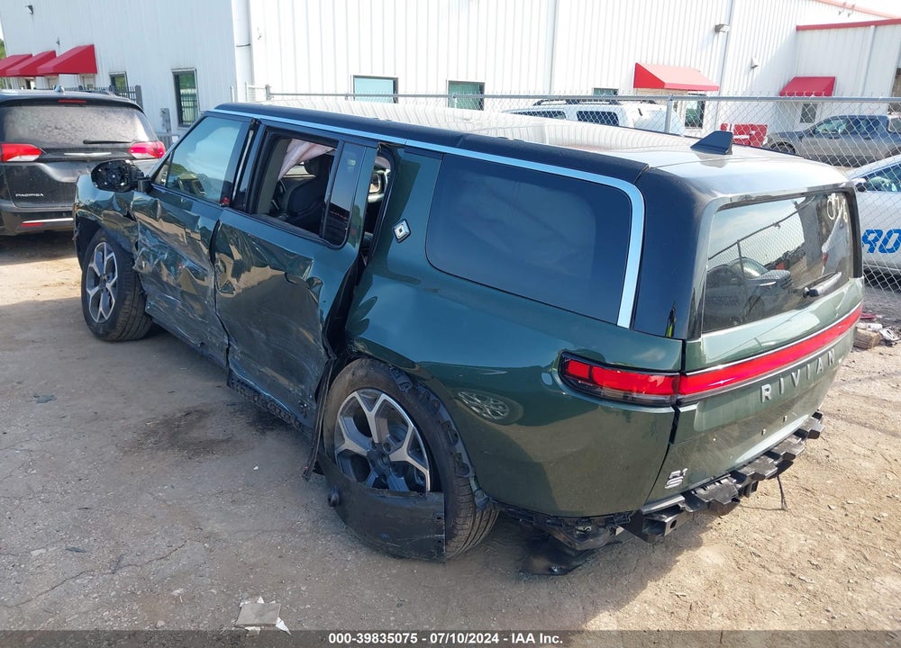 2024 RIVIAN R1S ADVENTURE DUAL MOTOR LARGE PACK/ADVENTURE DUAL MOTOR PERF LARGE PACK VIN: 7PDSGBBA8RN036176
