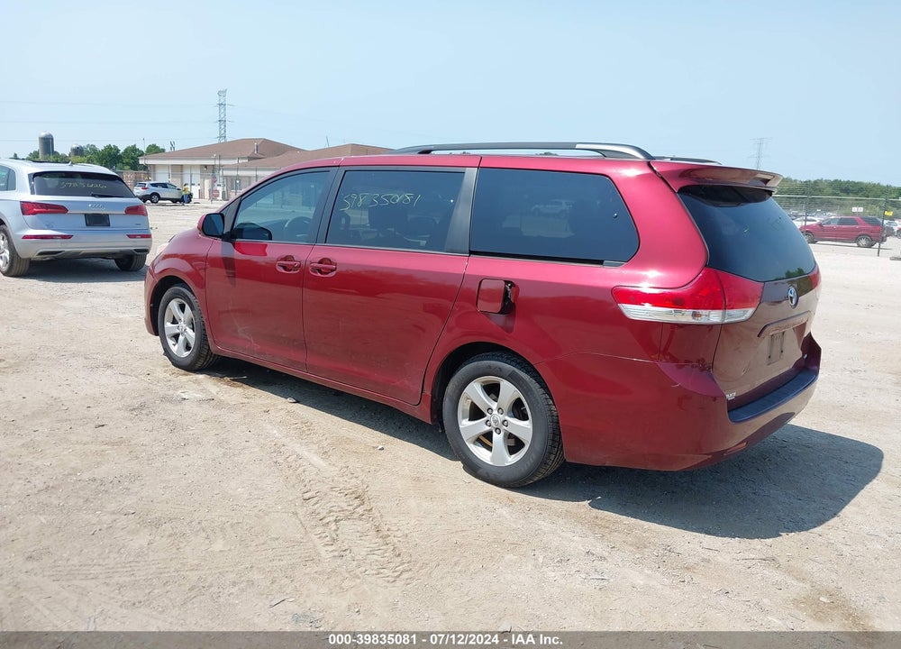 2011 TOYOTA SIENNA LE V6 VIN: 5TDKK3DC8BS072587