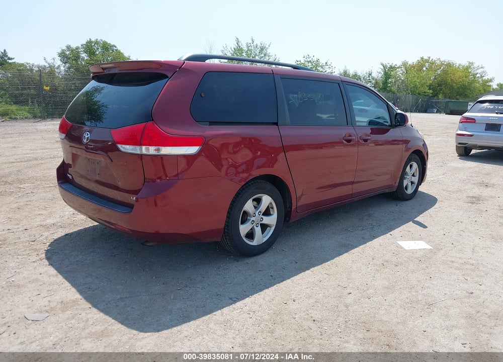 2011 TOYOTA SIENNA LE V6 VIN: 5TDKK3DC8BS072587