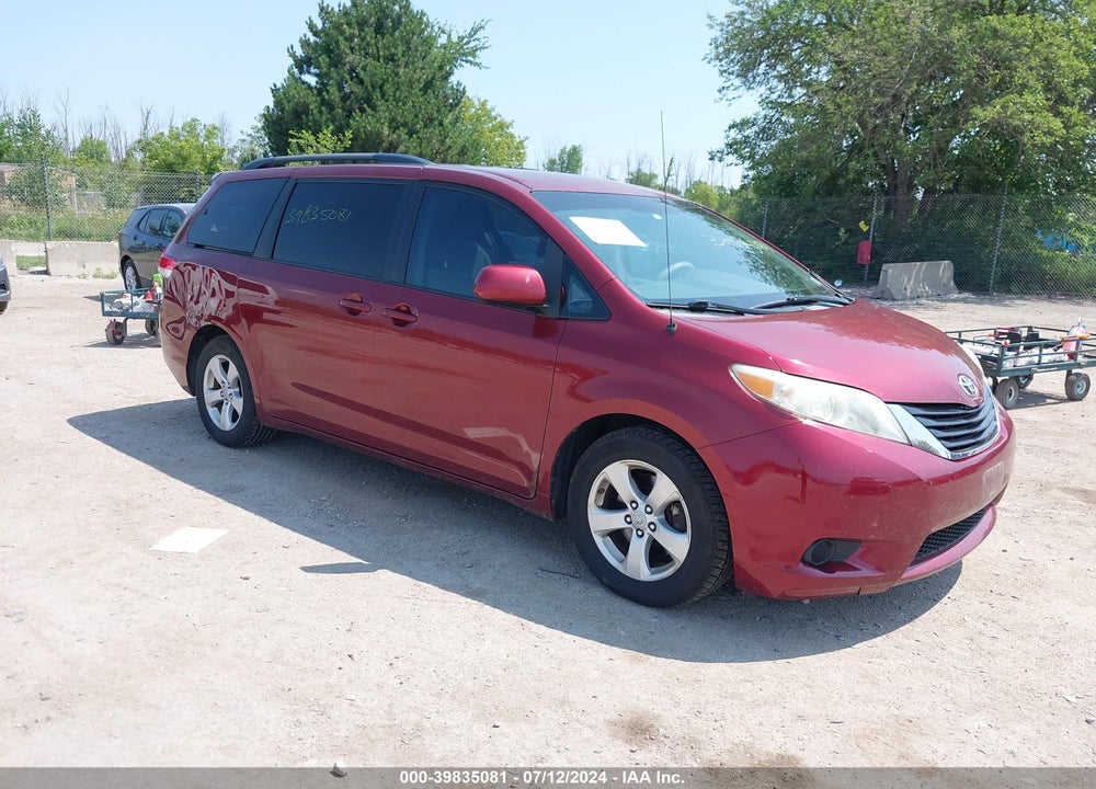 2011 TOYOTA SIENNA LE V6 VIN: 5TDKK3DC8BS072587