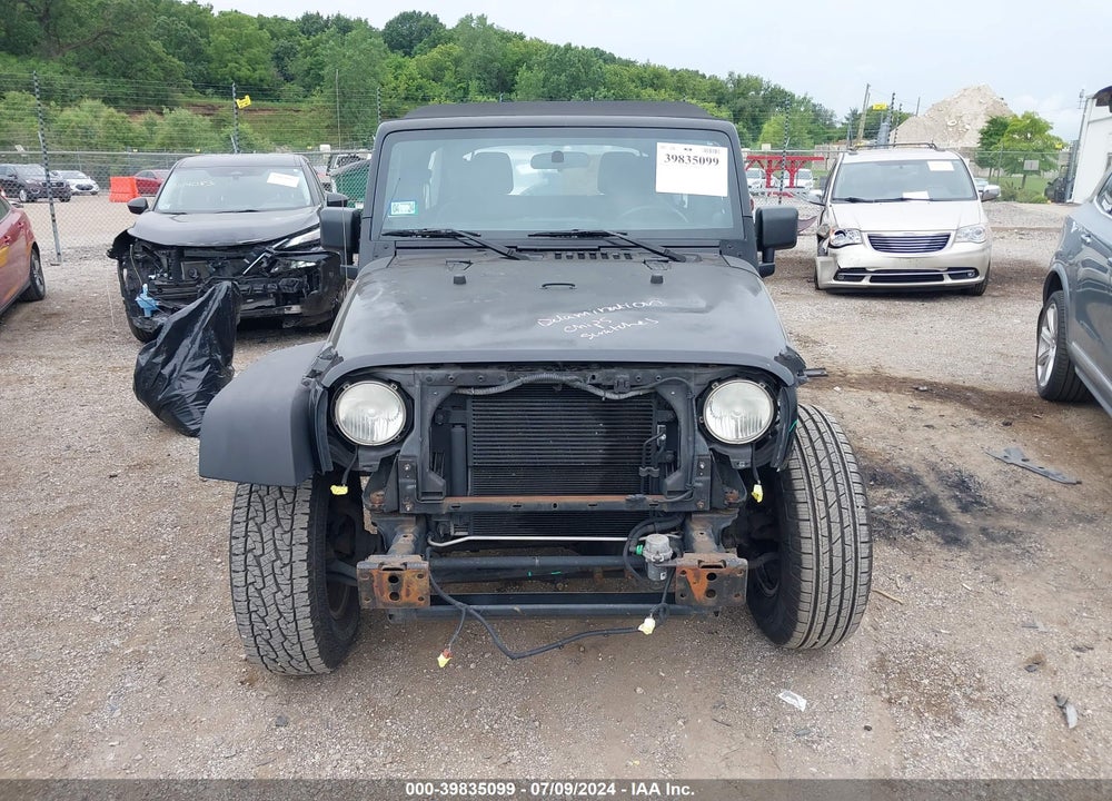 2013 JEEP WRANGLER UNLIMITED SPORT VIN: 1C4BJWDG6DL689191