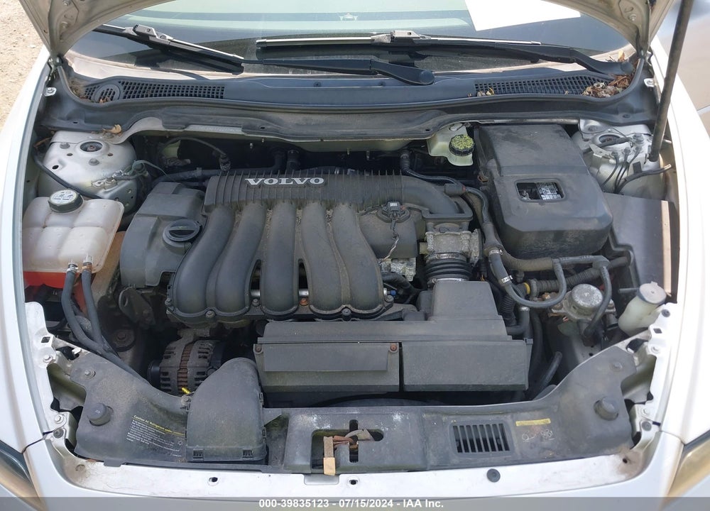 2007 VOLVO S40 2.4I VIN: YV1MS390372277945