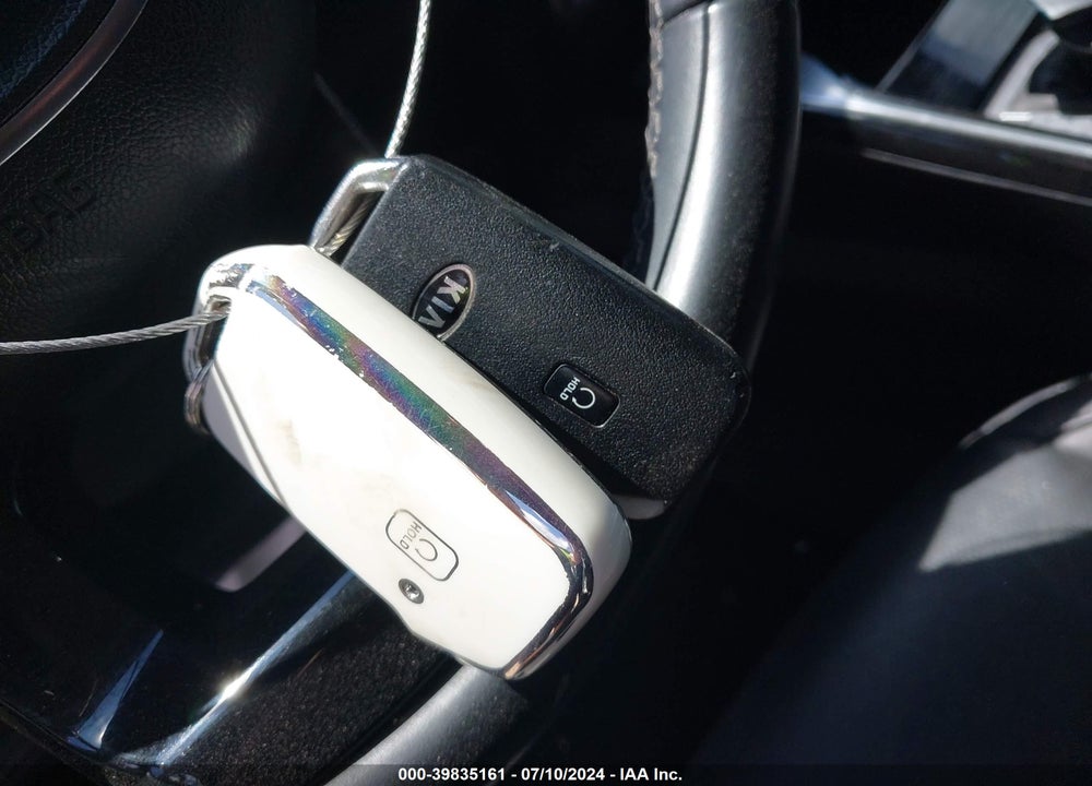 2021 KIA SORENTO SX VIN: 5XYRKDLF6MG013182