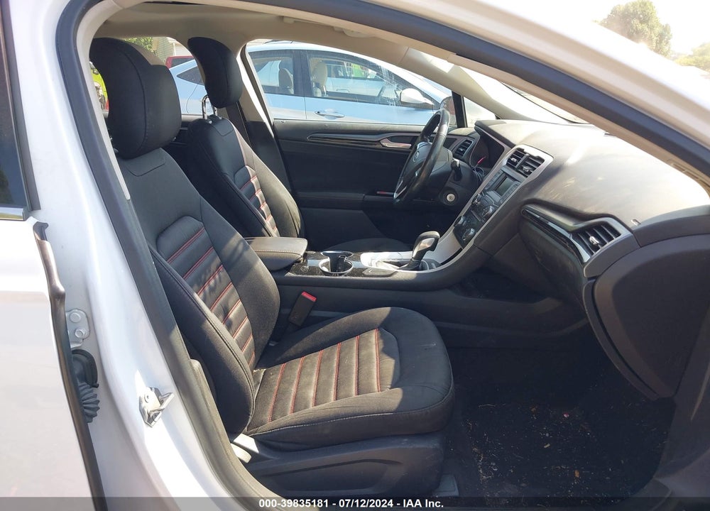 2014 FORD FUSION SE VIN: 1FA6P0H7XE5402728