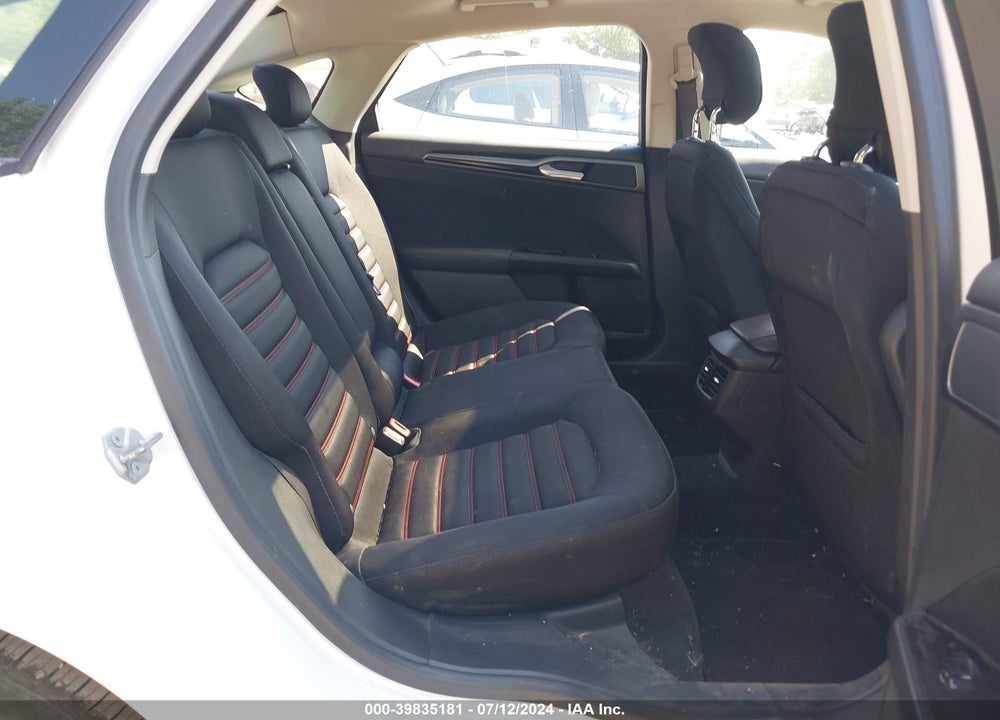 2014 FORD FUSION SE VIN: 1FA6P0H7XE5402728