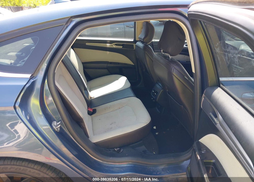 2019 FORD FUSION SE VIN: 3FA6P0HD7KR133215