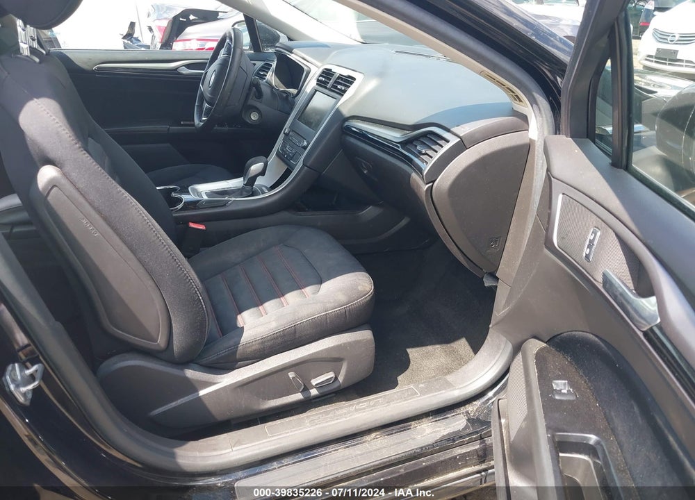 2016 FORD FUSION SE VIN: 3FA6P0HD0GR289720