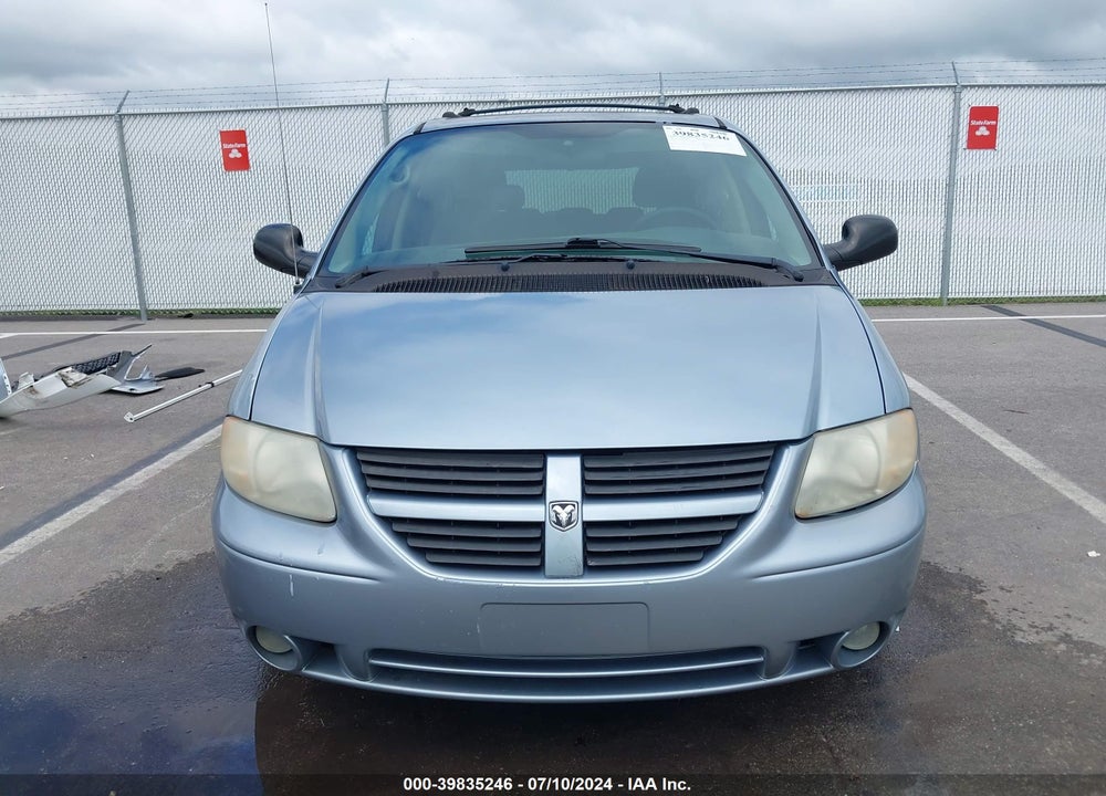 2005 DODGE GRAND CARAVAN SXT VIN: 2D4GP44L45R195977