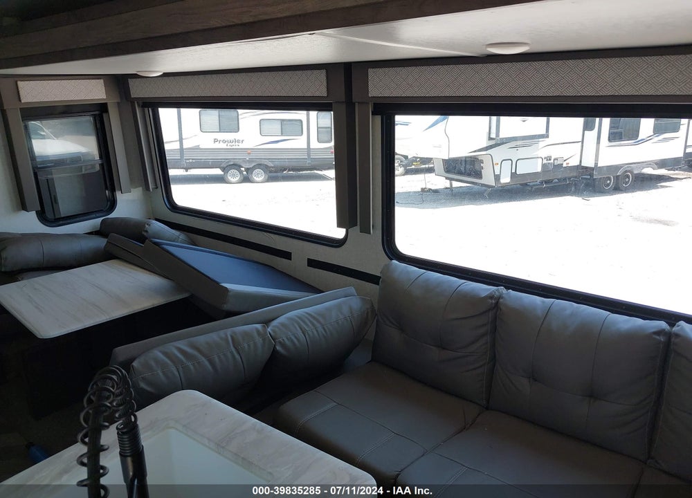 2021 SALEM OTHER VIN: 4X4TSME22MA327857