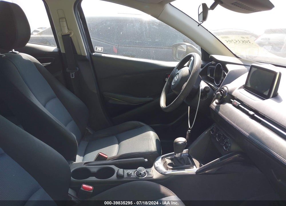 2016 SCION IA VIN: 3MYDLBZV3GY102560