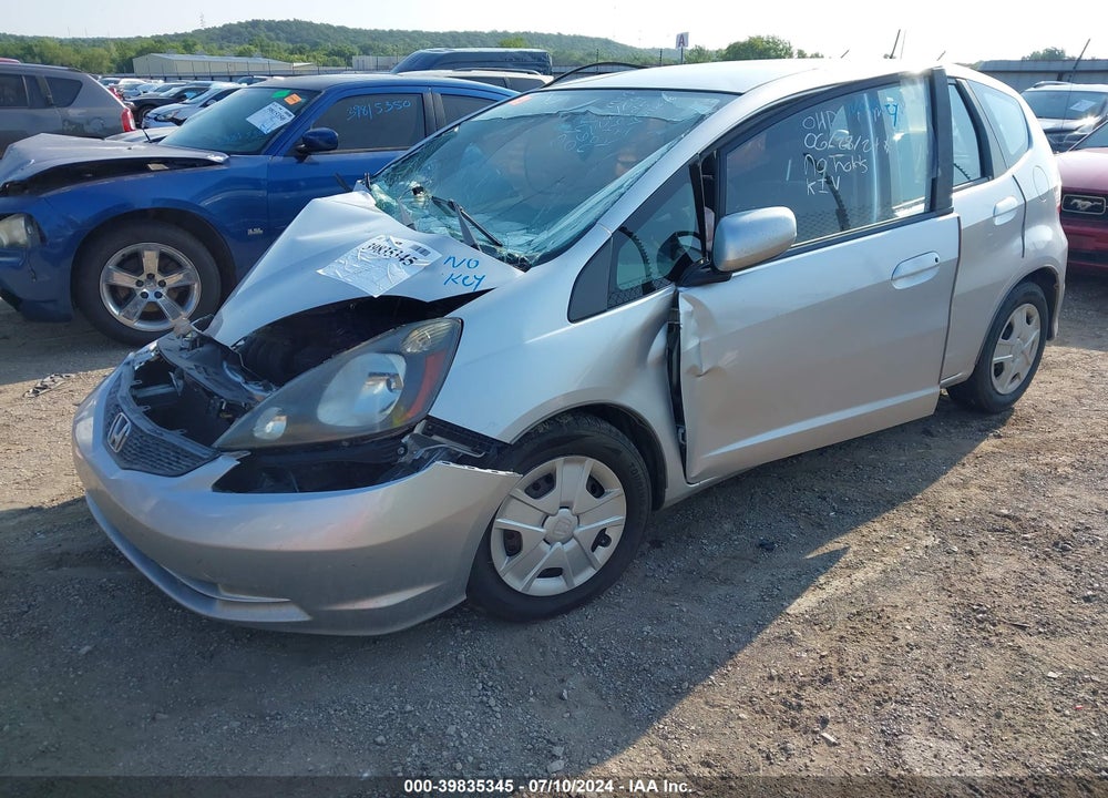 2013 HONDA FIT VIN: JHMGE8H34DC065675