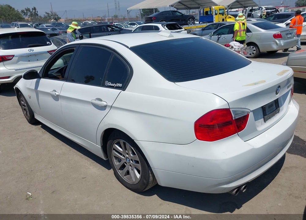 2007 BMW 328I VIN: WBAVA33547KX77482