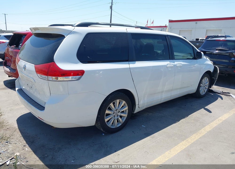 2012 TOYOTA SIENNA LE 7 PASSENGER VIN: 5TDJK3DC7CS044132