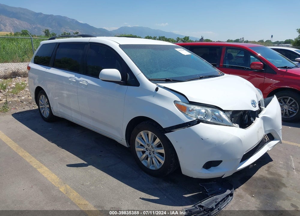2012 TOYOTA SIENNA LE 7 PASSENGER VIN: 5TDJK3DC7CS044132