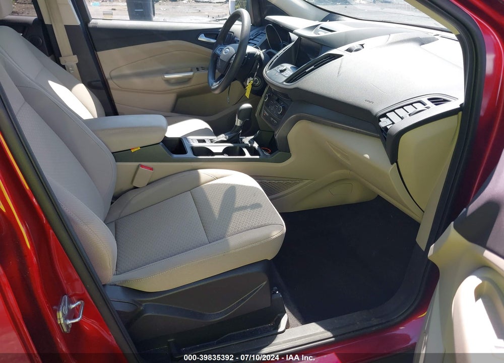 2017 FORD ESCAPE SE VIN: 1FMCU0G97HUB74640
