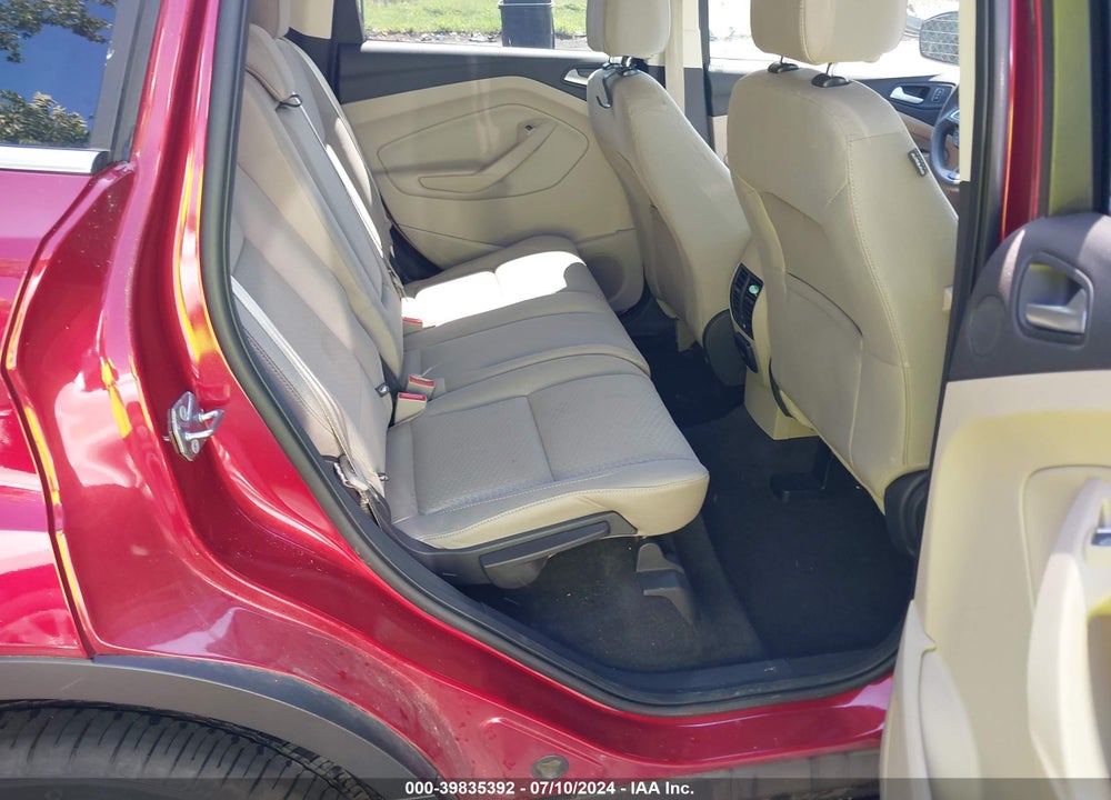 2017 FORD ESCAPE SE VIN: 1FMCU0G97HUB74640