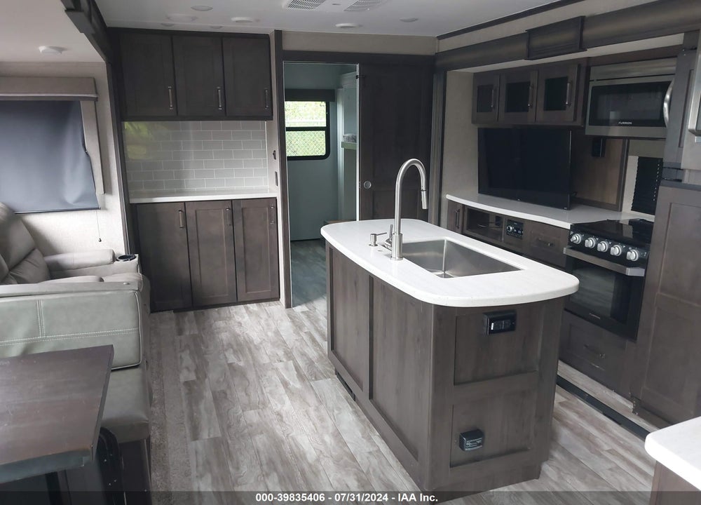2021 GRAND DESIGN REFLECTION VIN: 573TR3720M3332495