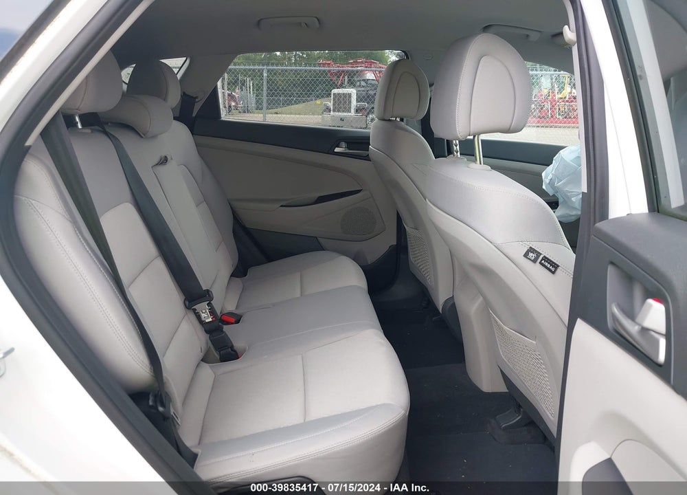 2018 HYUNDAI TUCSON SEL VIN: KM8J3CA41JU779848