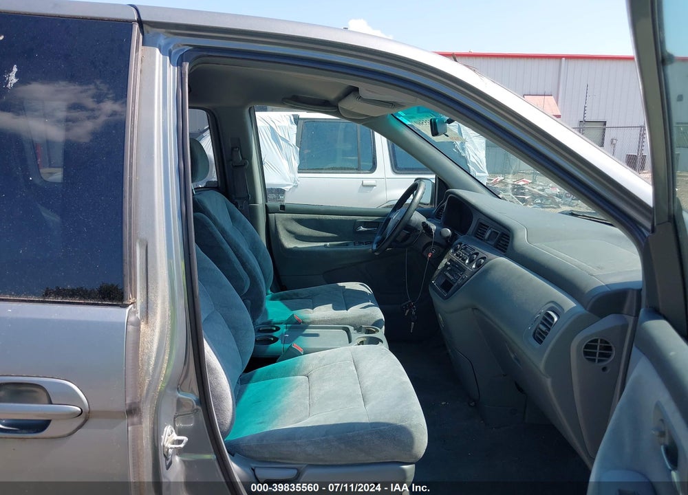 2002 HONDA ODYSSEY EX VIN: 5FNRL18612B023353