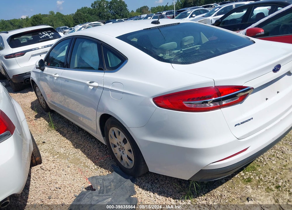 2019 FORD FUSION VIN: 3FA6P0G71KR239316