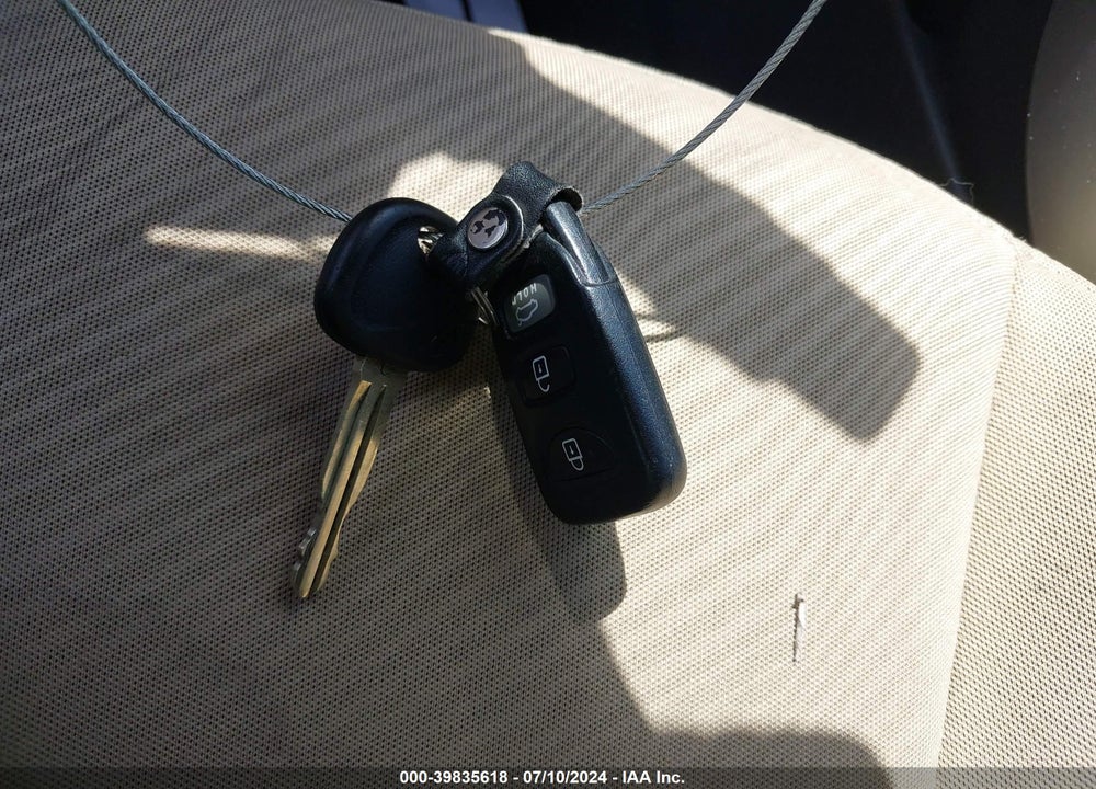 2013 HYUNDAI ELANTRA GLS VIN: 5NPDH4AE6DH203429