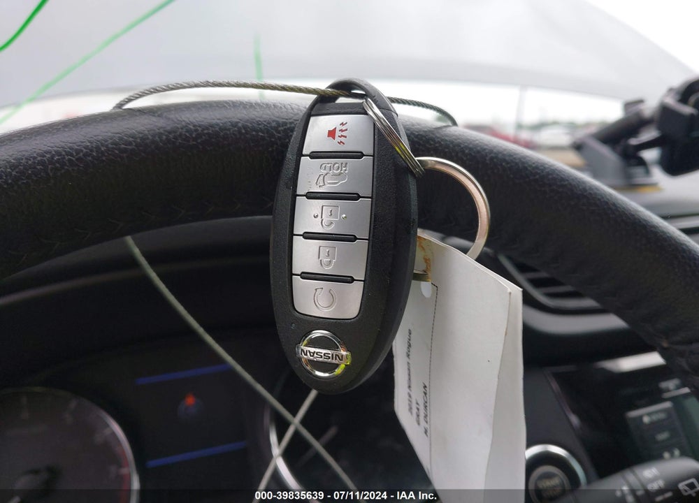 2019 NISSAN ROGUE SV VIN: 5N1AT2MV3KC820860