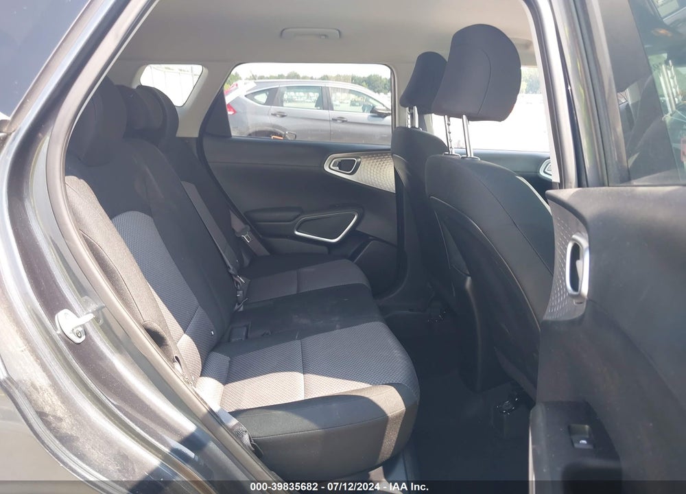 2020 KIA SOUL LX VIN: KNDJ23AU7L7087053