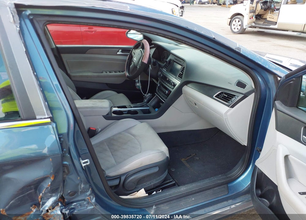 2016 HYUNDAI SONATA SPORT VIN: 5NPE34AF5GH365682