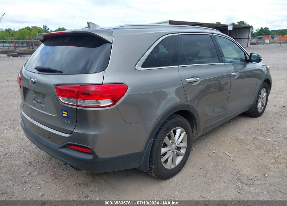2016 KIA SORENTO 3.3L LX VIN: 5XYPG4A56GG110955